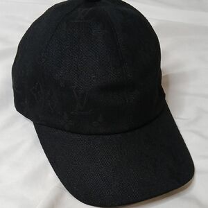 Louis Vuitton Black Monogram Cap